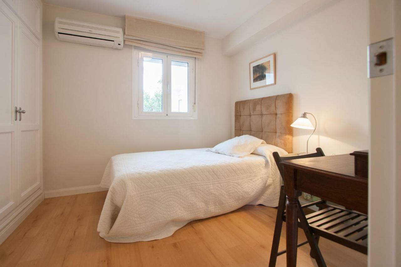 סביליה Medina Apartment And Parking Historical Center מראה חיצוני תמונה