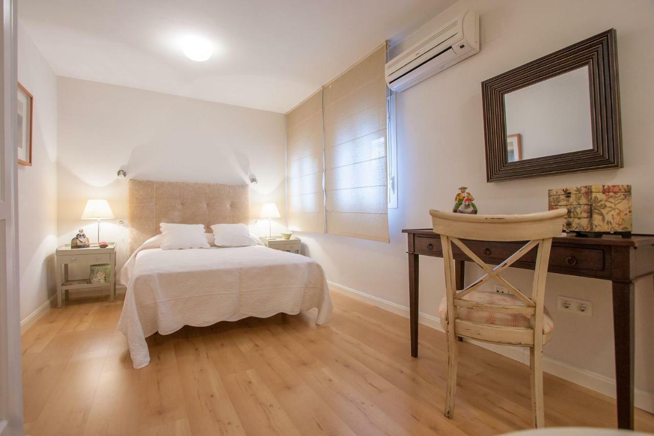 סביליה Medina Apartment And Parking Historical Center מראה חיצוני תמונה