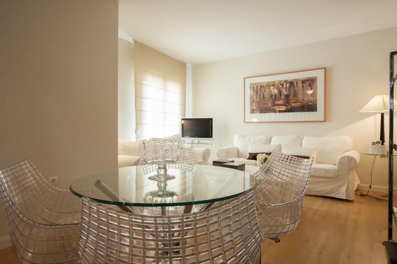 סביליה Medina Apartment And Parking Historical Center מראה חיצוני תמונה
